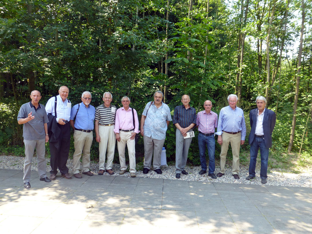 Erinnerungsfoto vom Klassentreffen der OIb 2013 im Museum Hombroich